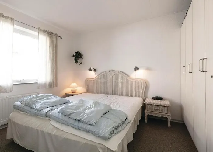 Daire One-Bedroom Apartment In Allinge *